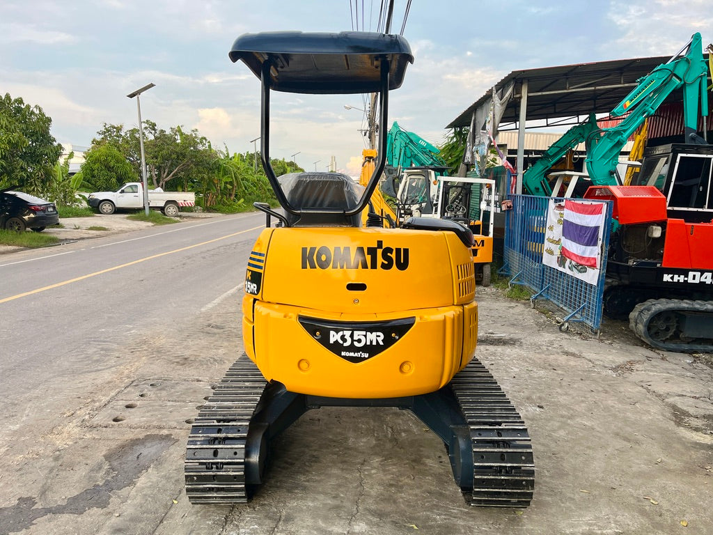 Komatsu PC35MR-1