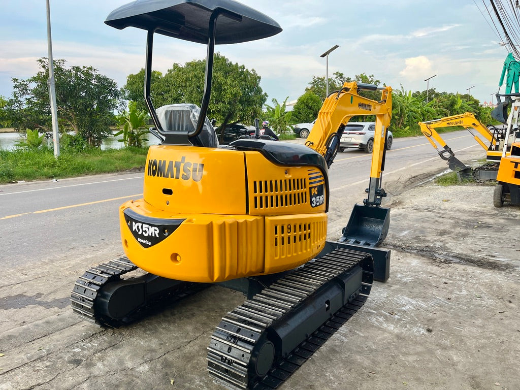 Komatsu PC35MR-1