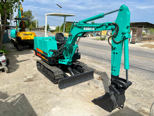 Kubota KH-027
