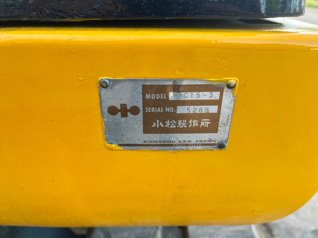 Komatsu PC15-3