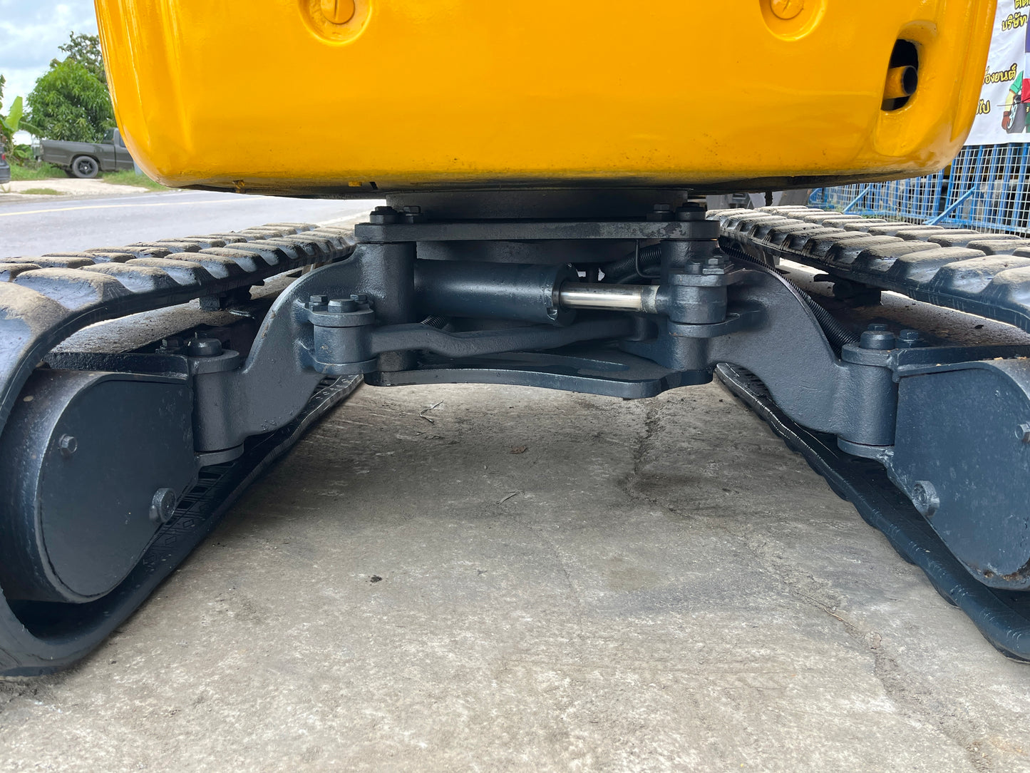 Komatsu PC15MR-1