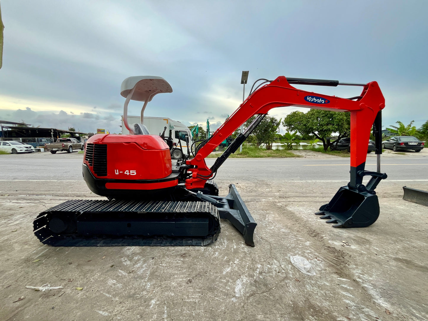 Kubota U-45