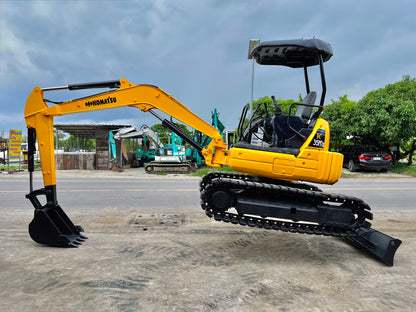 Komatsu PC35MR-1 มุมซ้าย