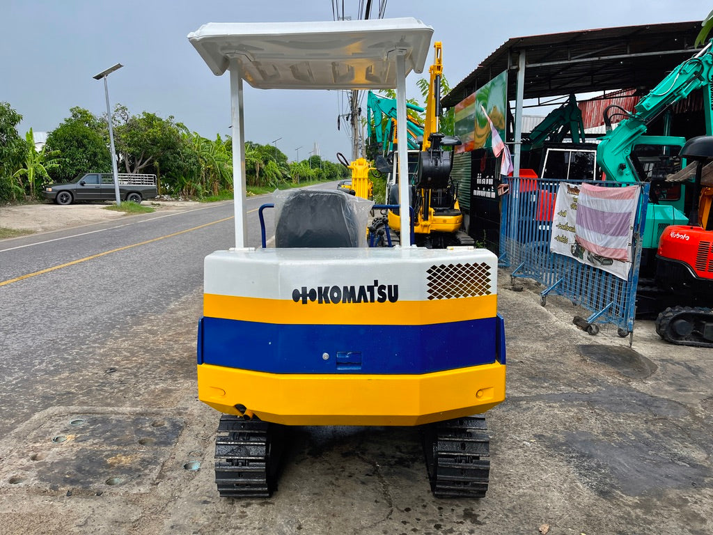 Komatsu PC10-6 หมายเลข 22301 ด้านหลังตรง