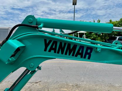 บูมและโลโก้ Yanmar รุ่น VIO20-2