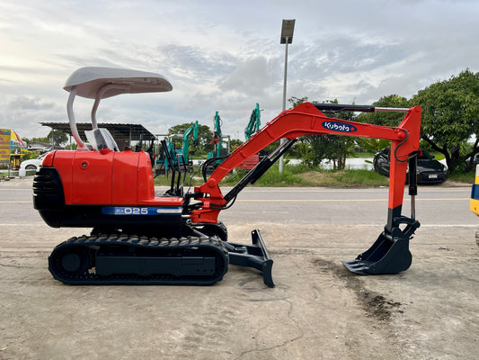 Kubota K-025