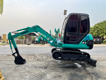 Komatsu PC15-3