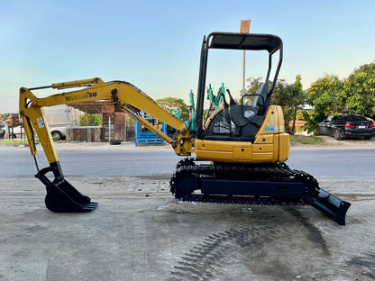 Komatsu PC30MR-1