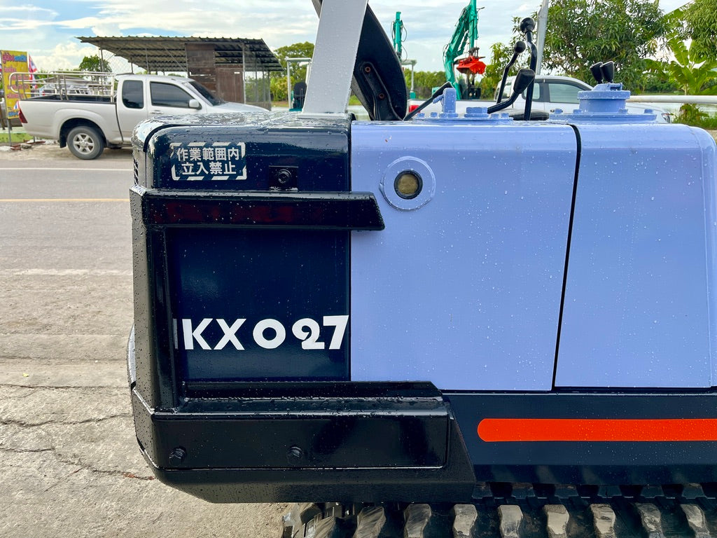 Kubota KX-027