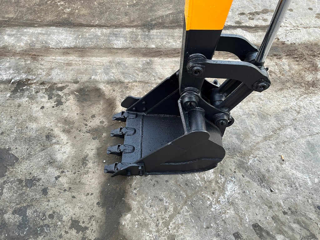 Komatsu PC27MR-1