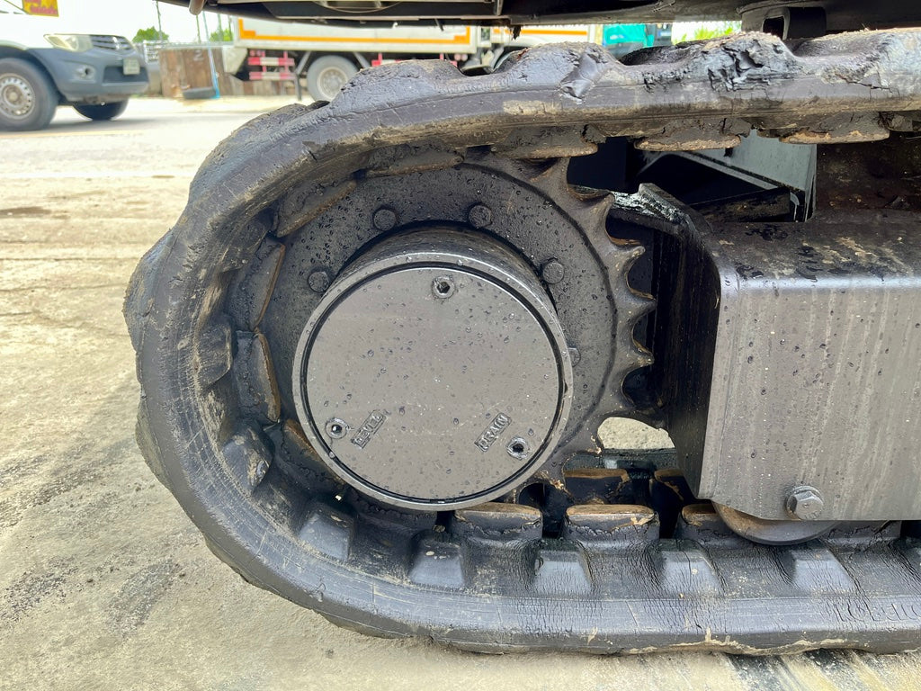 Kobelco SK027