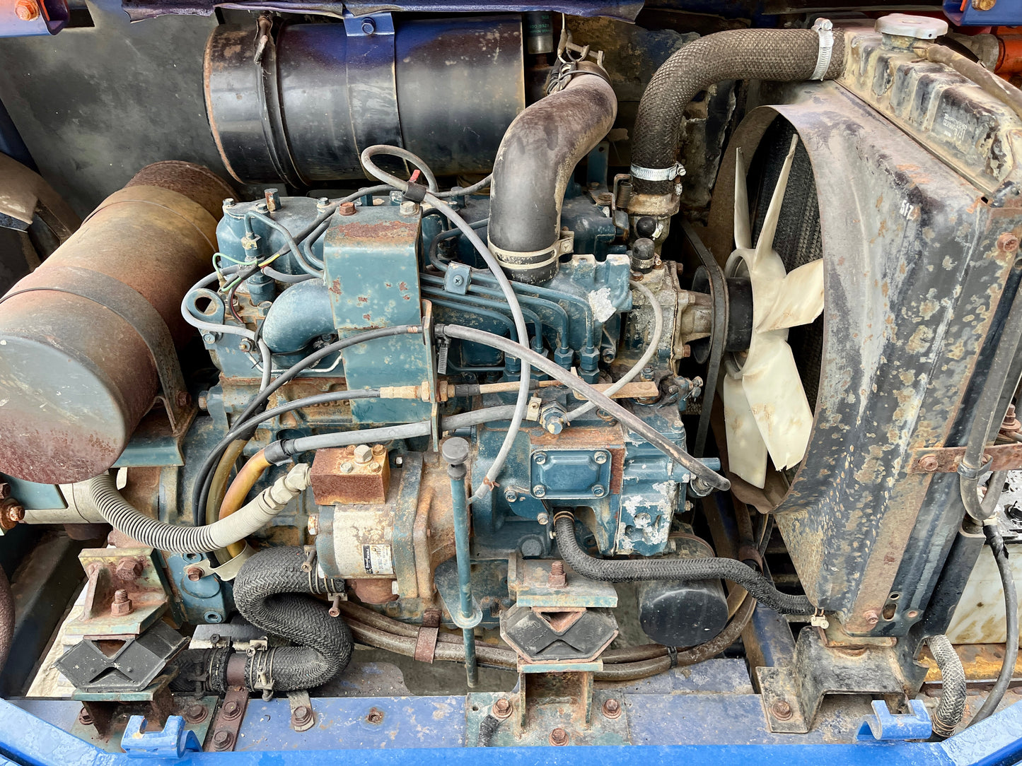 Hitachi EX33