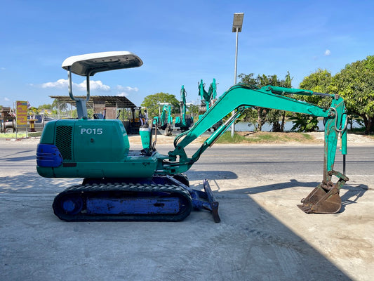 Komatsu PC15-3E