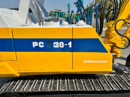Komatsu PC30-1
