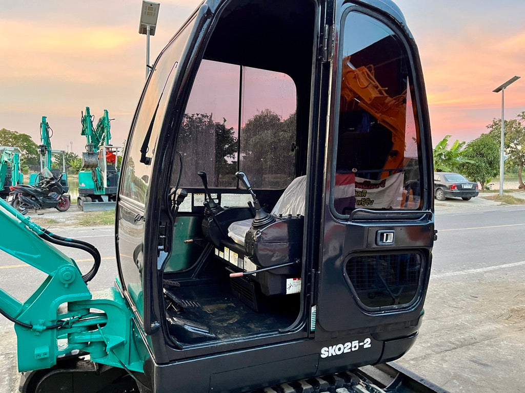 Kobelco SK025-2