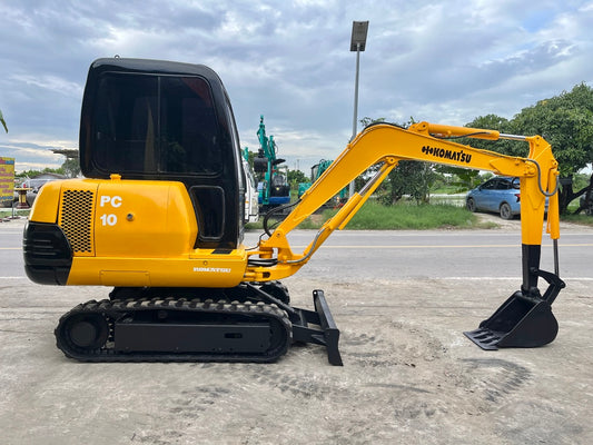 Komatsu PC10-7E