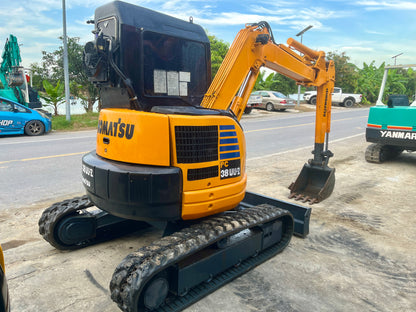 Komatsu PC38UU-2E