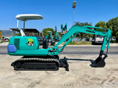 Komatsu PC15-3
