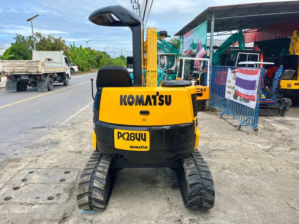 Komatsu PC28UU-2E
