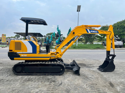 Kobelco SK027
