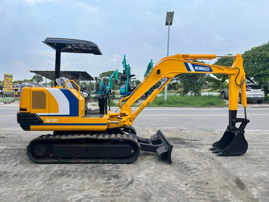 Kobelco SK027