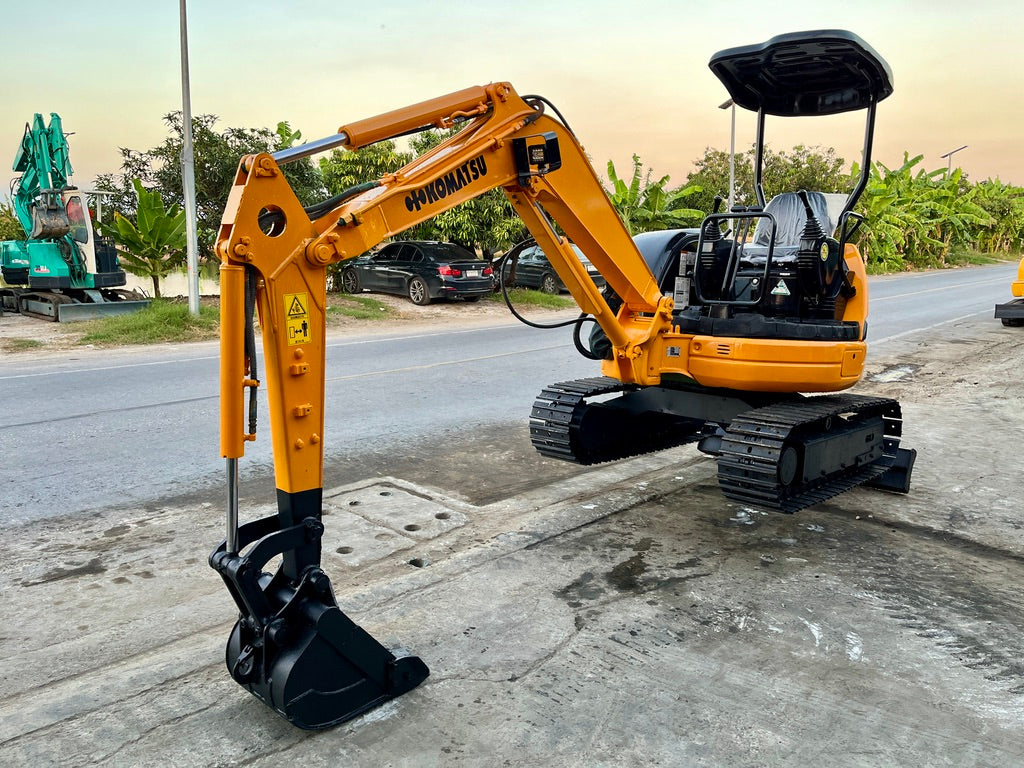 Komatsu PC27MR-1