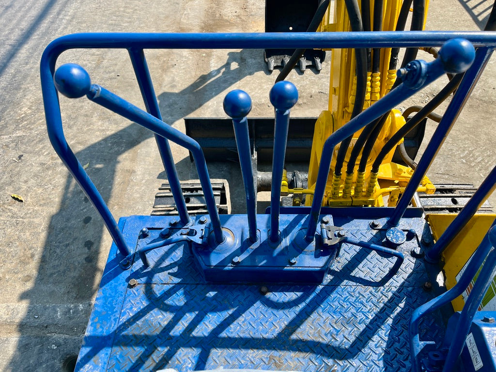 Komatsu PC30-1
