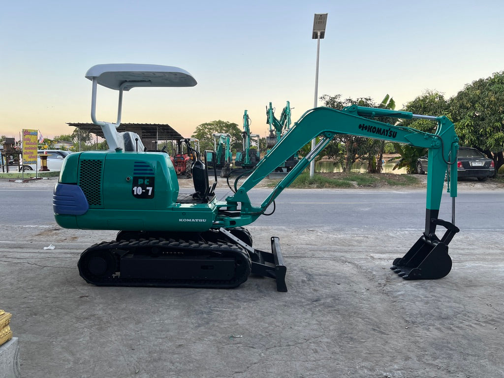 Komatsu PC10-7E