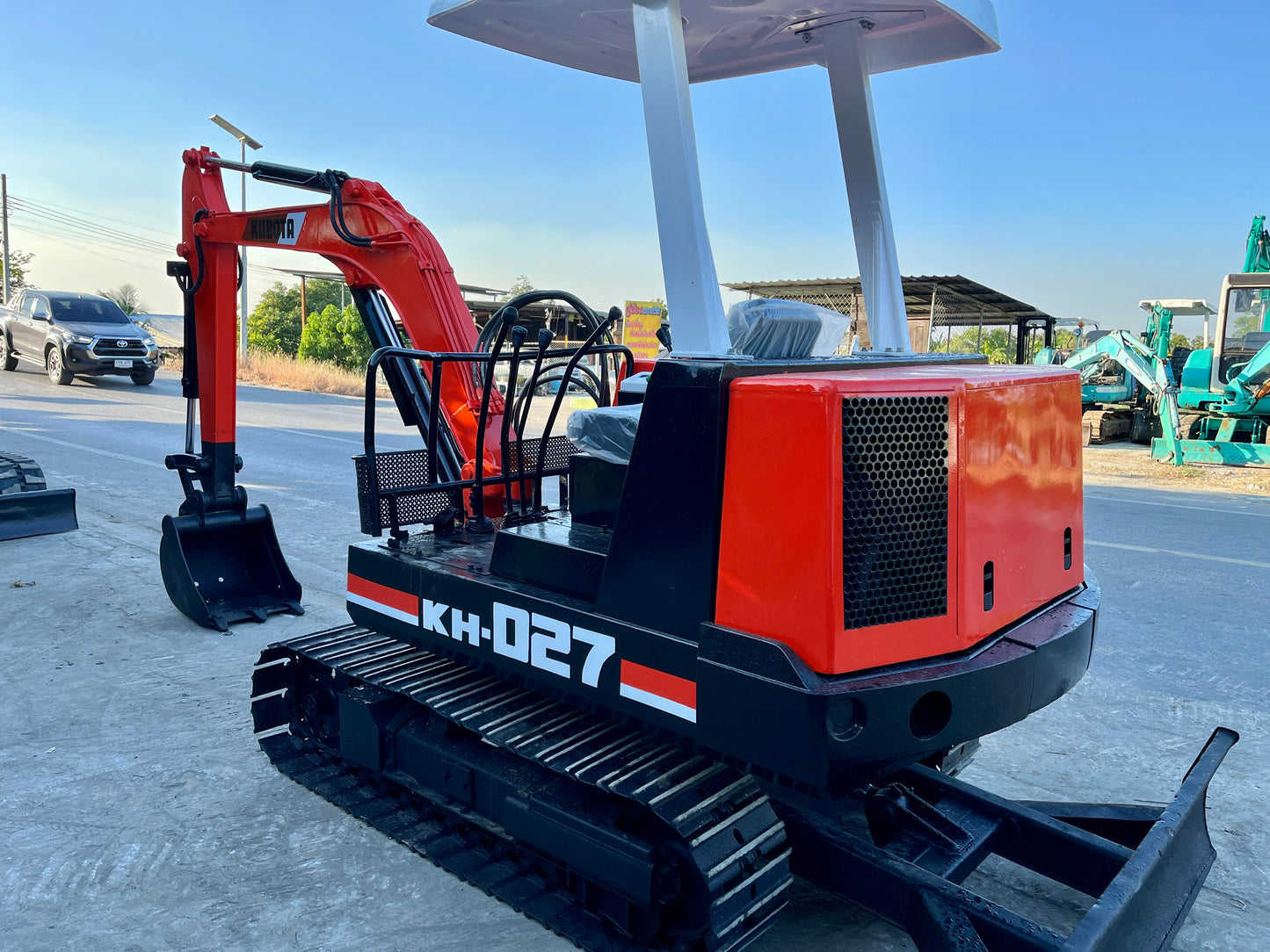 Kubota KH-027