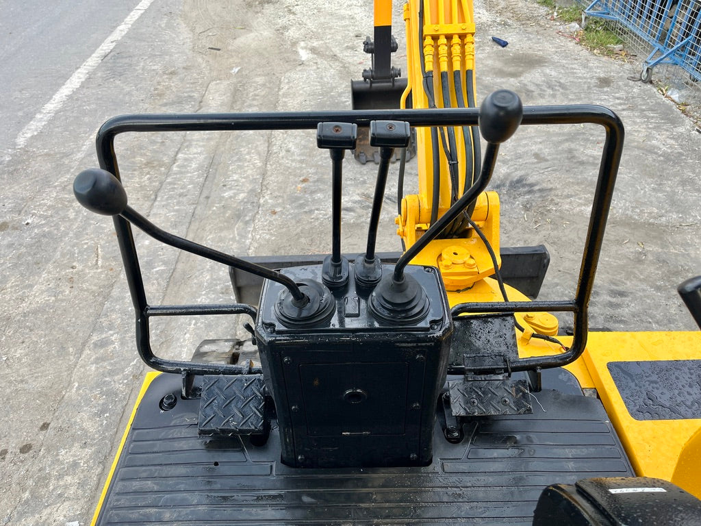 Komatsu PC20-7