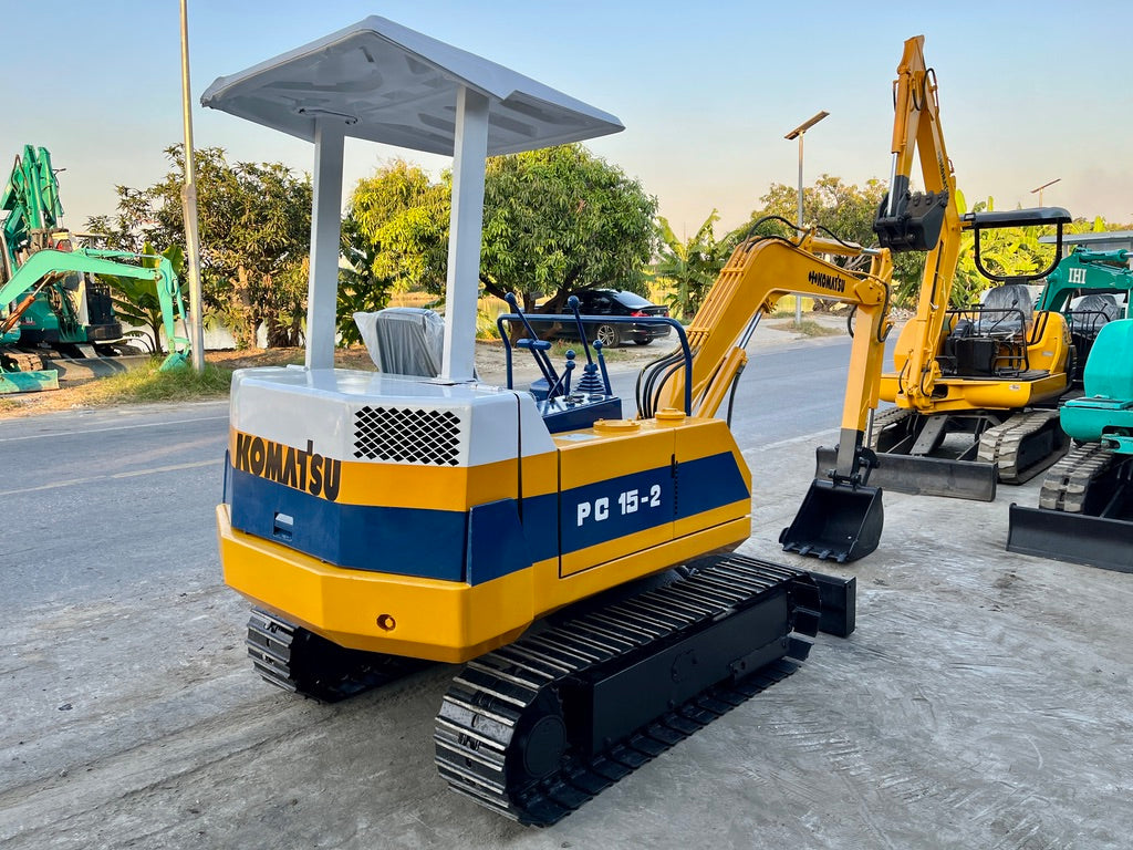 Komatsu PC15-2