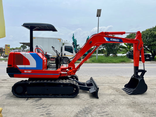 Kobelco SK027
