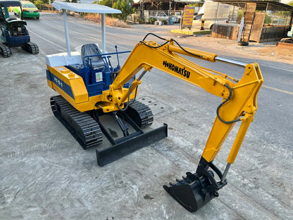 Komatsu PC15-2