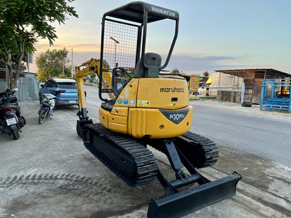 Komatsu PC30MR-1