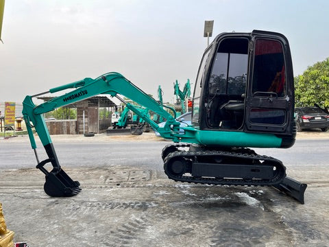 Komatsu PC15-3