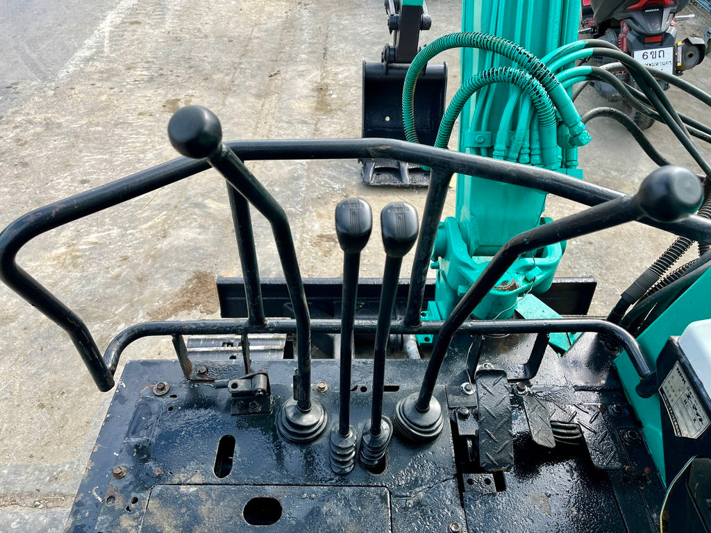 Kubota KH-027