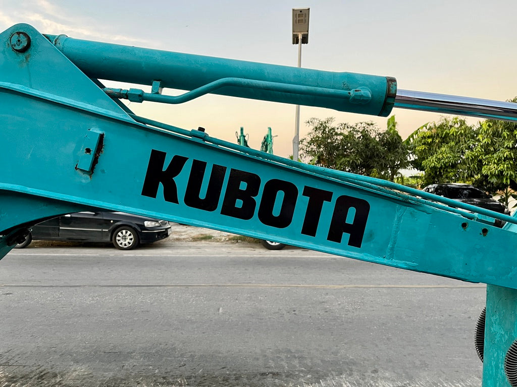 Kubota K-022