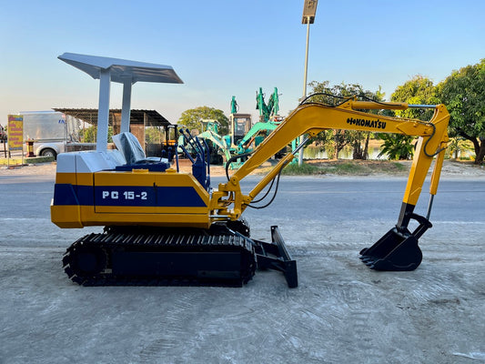 Komatsu PC15-2