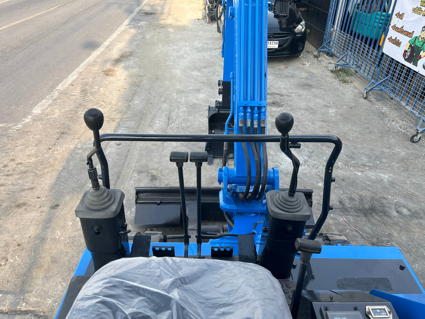Kobelco SK024