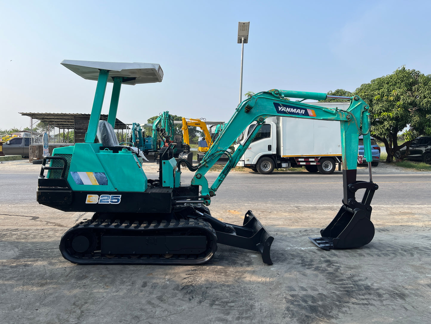 Yanmar B25-1