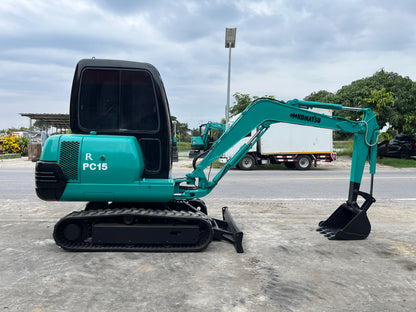 Komatsu PC15-3