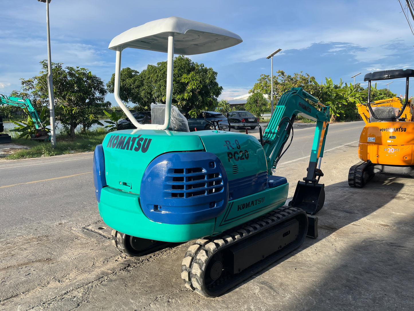 Komatsu PC20R-8