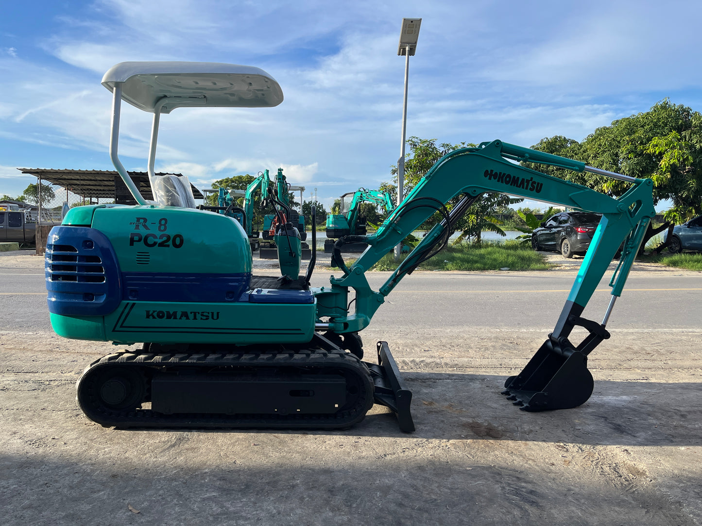 Komatsu PC20R-8