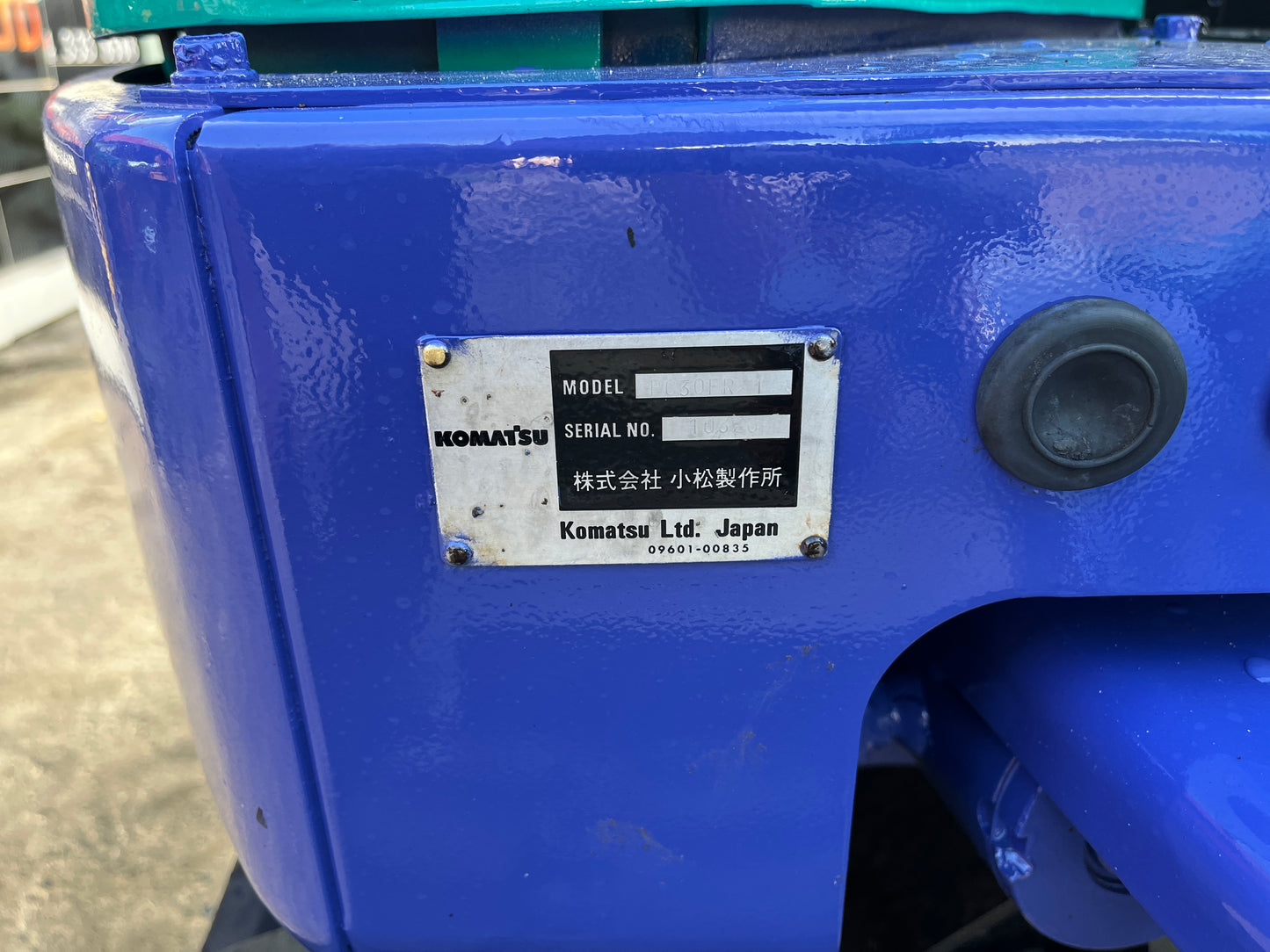 Komatsu PC30FR-1