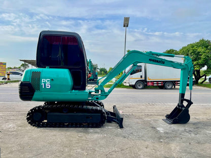 Komatsu PC15-3