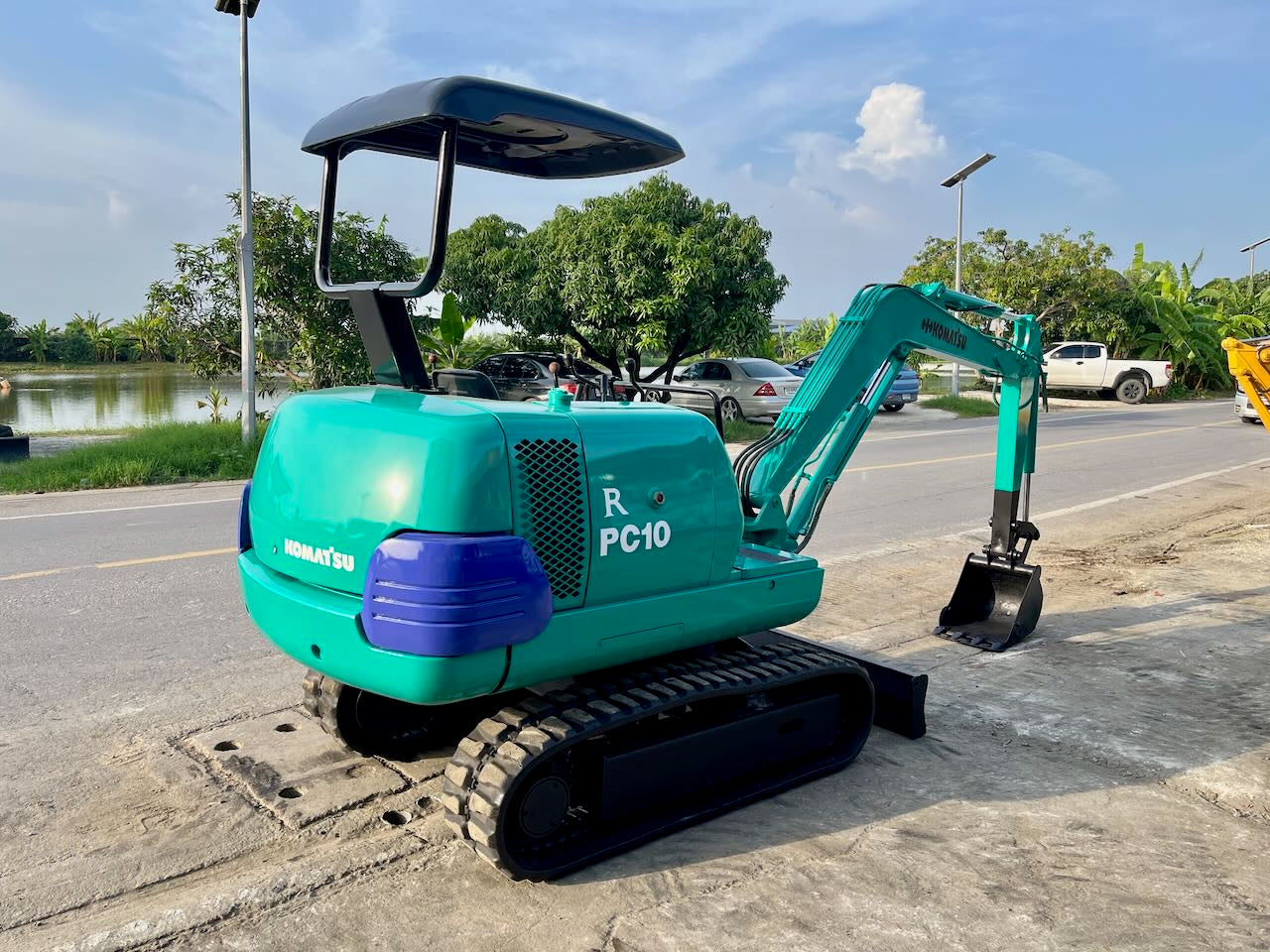 Komatsu PC10-7E