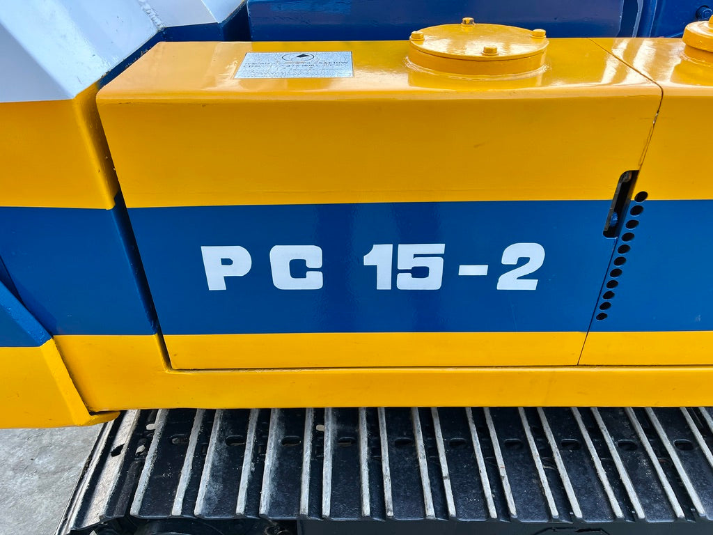 Komatsu PC15-2