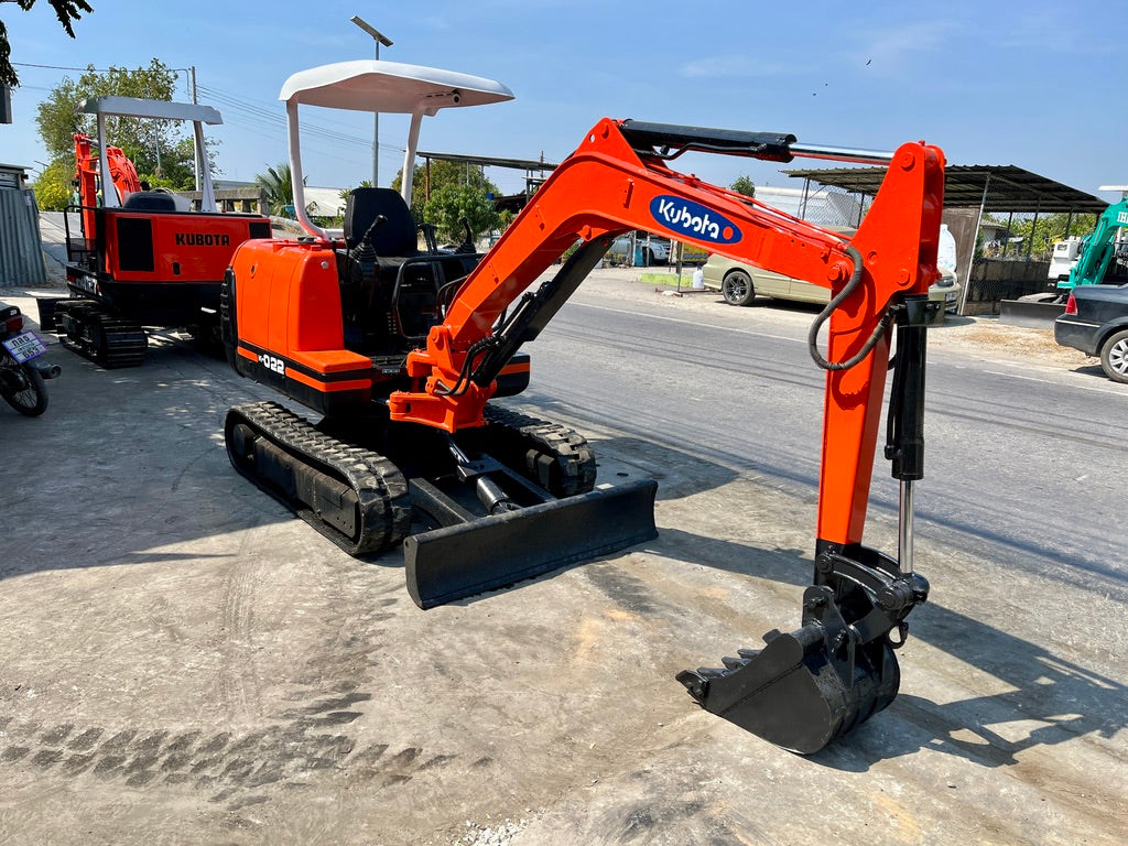 Kubota K-022