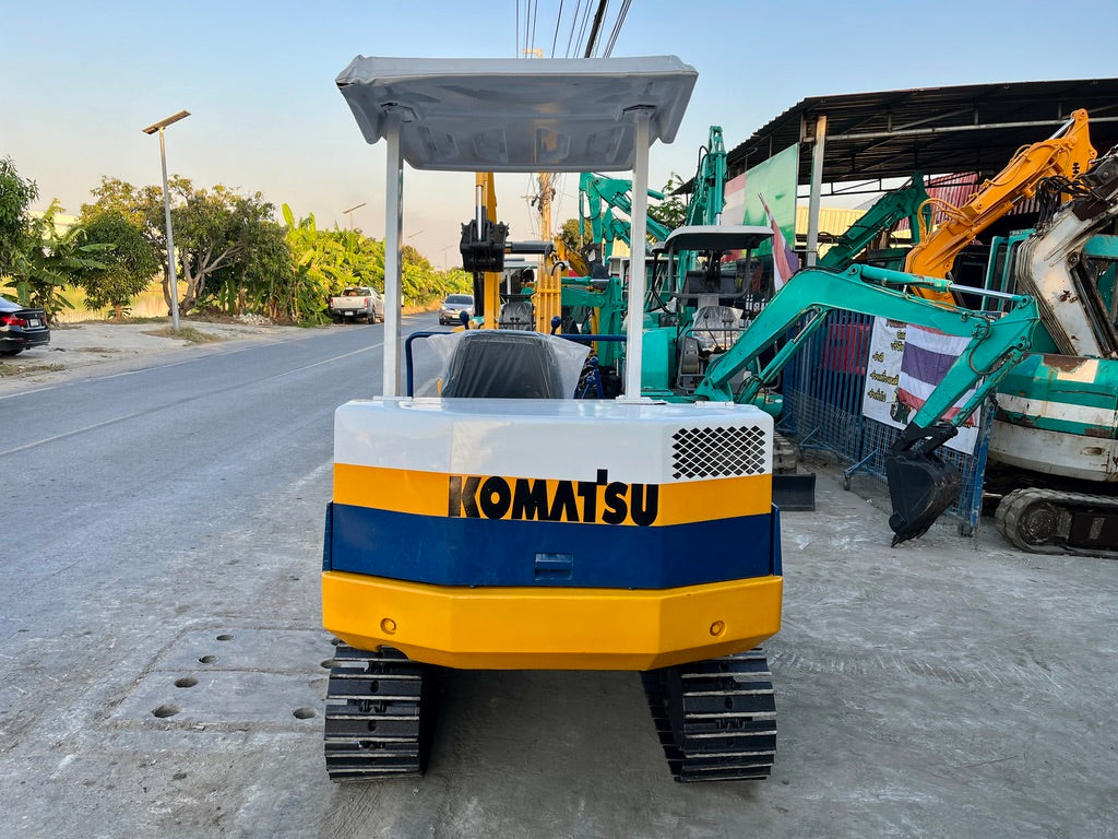Komatsu PC15-2