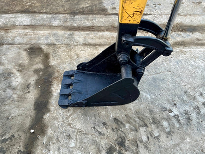 Komatsu PC30MR-1